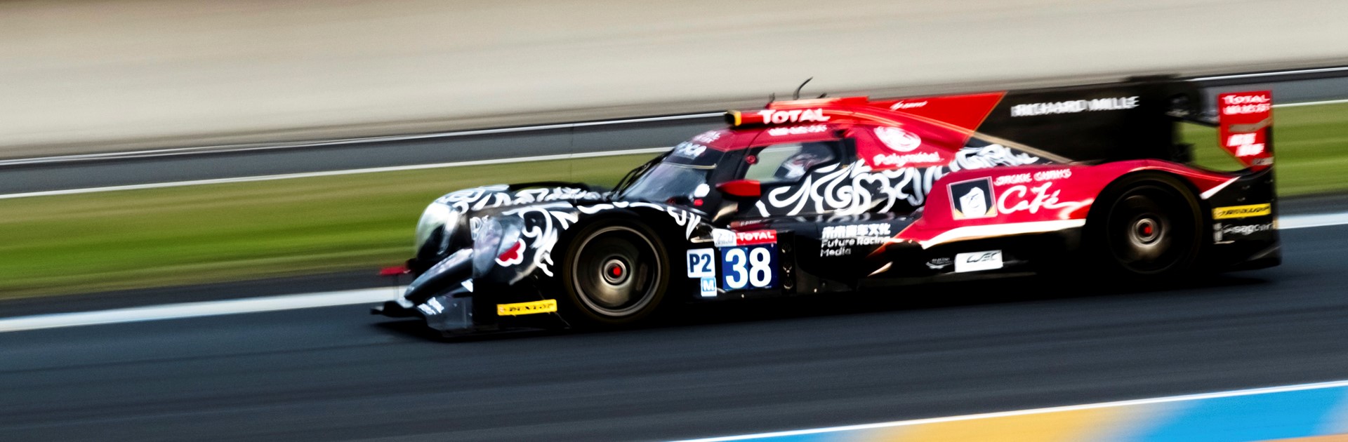 DQN DU QUESNE silder image MotorSportSlideshow-01.jpg 