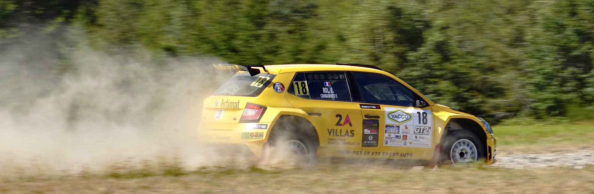 DQN DU QUESNE silder image MotorSportSlideshow-02.jpg 