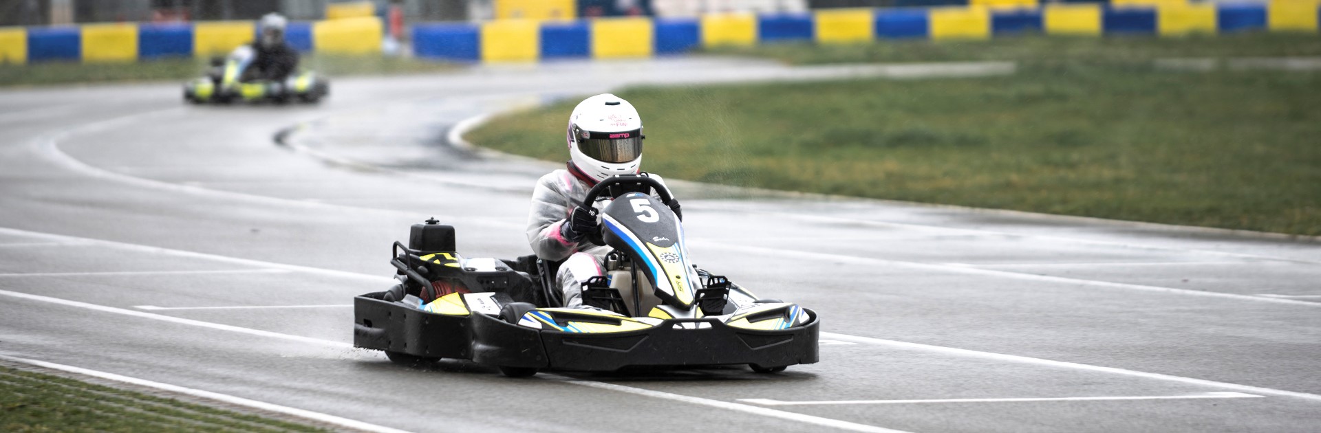 DQN DU QUESNE silder image MotorSportSlideshow-06.jpg 
