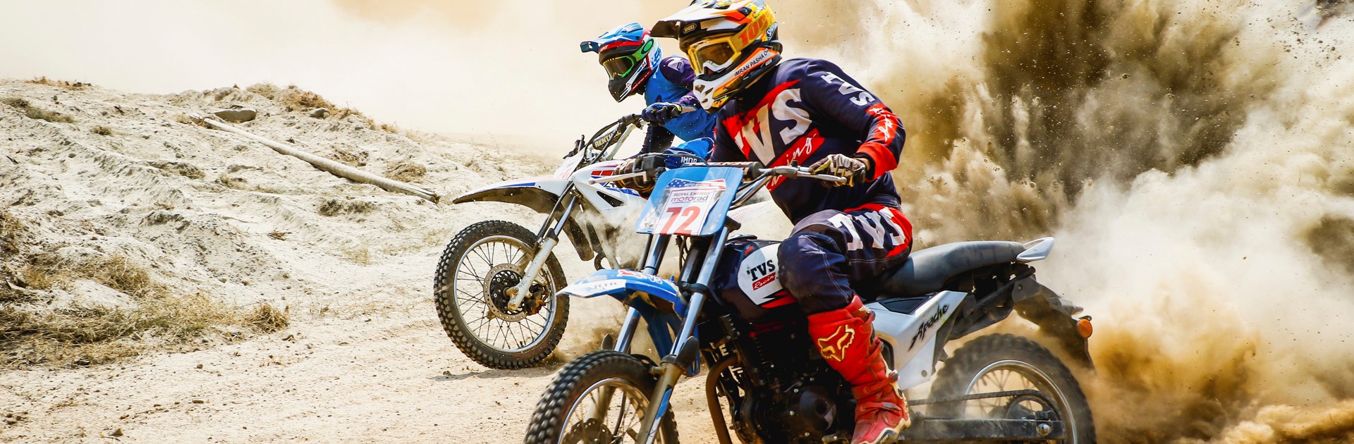DQN DU QUESNE silder image MotorSportSlideshow-11.jpg 