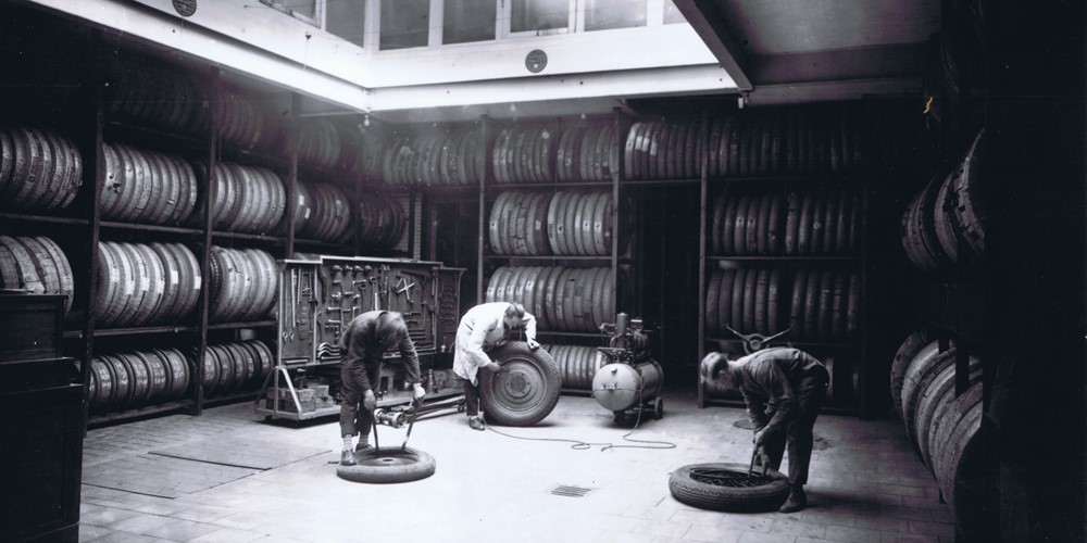 DU QUESNE tyre changers family history